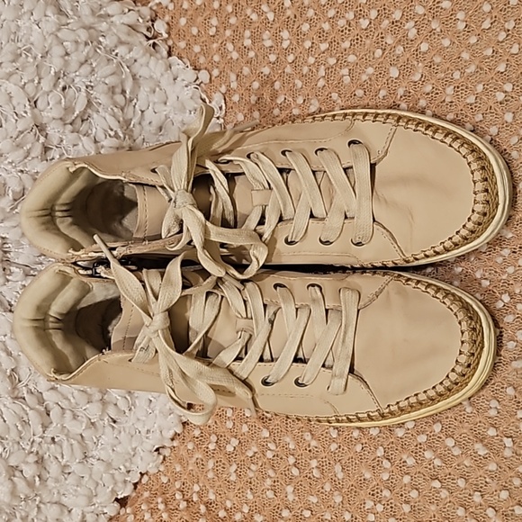 Ugg Hightop Leather Shoes - Picture 16 of 16